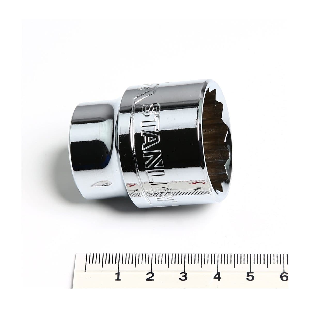 72-979 ลูกบ็อกสั้น 12 เหลี่ยม1/2"เบอร์28