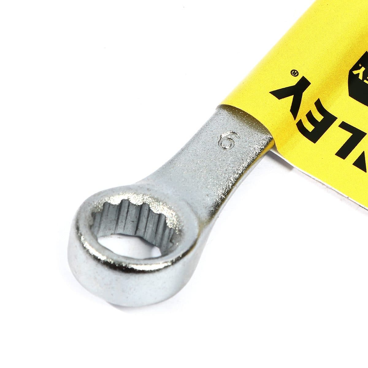 ประแจแหวนข้างปากตาย 80-218 สแตนเล่ย์ (STANLEY) รุ่น CWB ขนาด 9 มม. วัสดุทำจาก เหล็กกล้าคาร์บอน ผ่านการทดสอบตามมาตรฐาน ANSI, ISO &amp; DIN ผิ