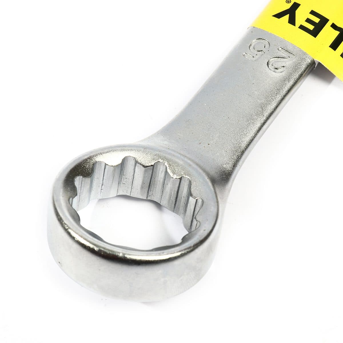 ประแจแหวนข้างปากตาย 80-240 สแตนเล่ย์ (STANLEY) รุ่น CWB ขนาด 25 มม. วัสดุทำจาก เหล็กกล้าคาร์บอน ผ่านการทดสอบตามมาตรฐาน ANSI, ISO &amp; DIN ผ