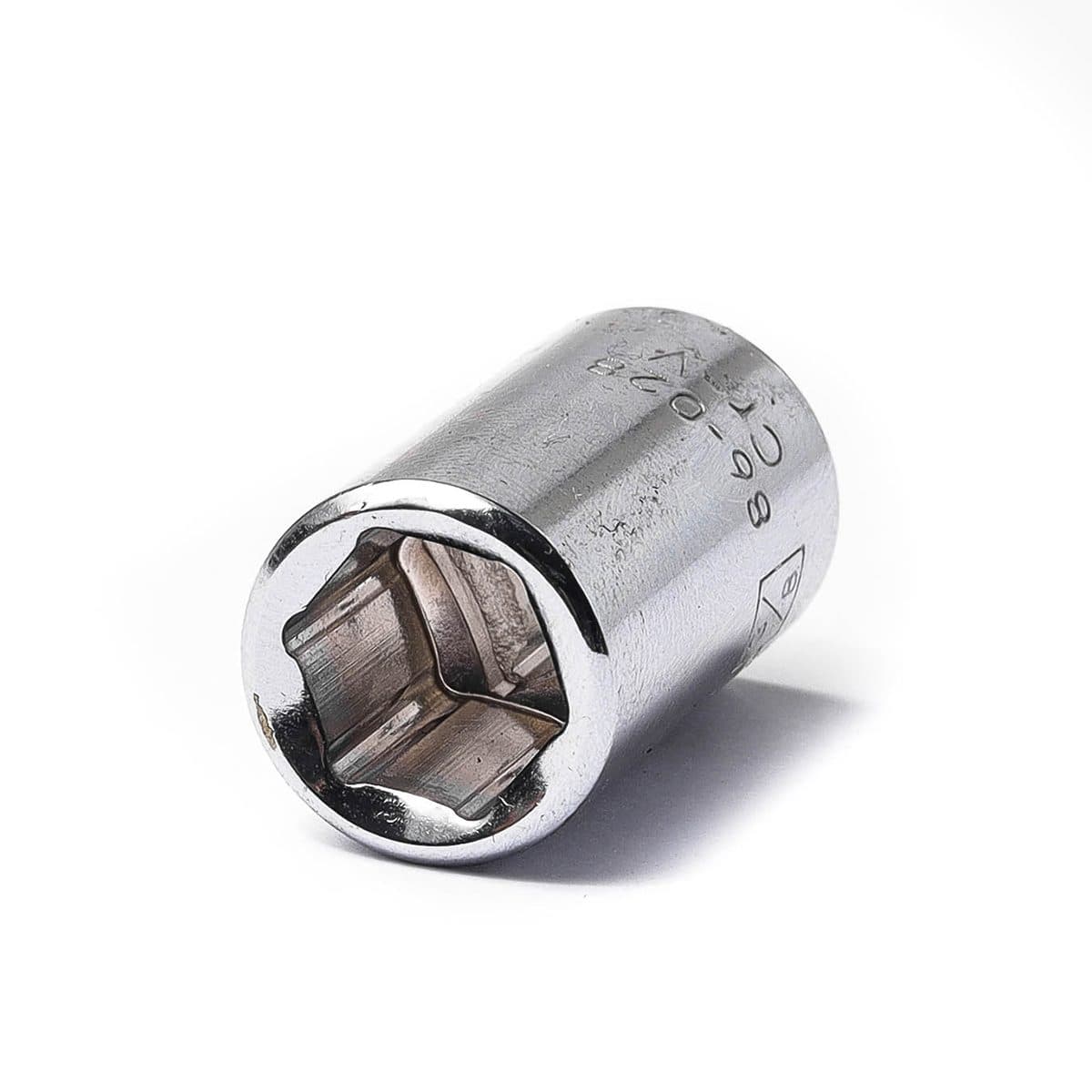 86-028 ลูกบ็อกสั้น 6เหลี่ยม1/4"ขนาด3/8"