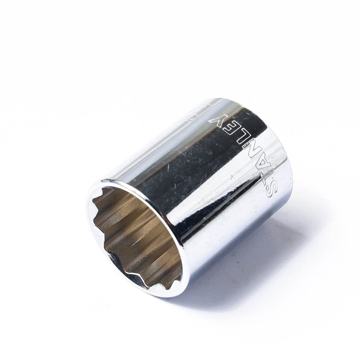 86-499 ลูกบ็อกสั้น12เหลี่ยม1/2" 31/32"