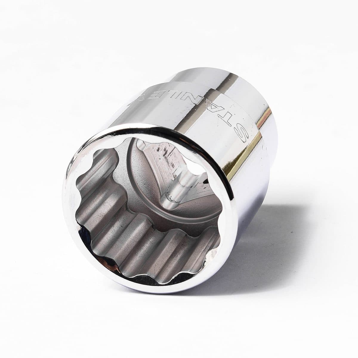 89-632 ลูกบ็อกสั้น 12เหลี่ยม 3/4"เบอร์32