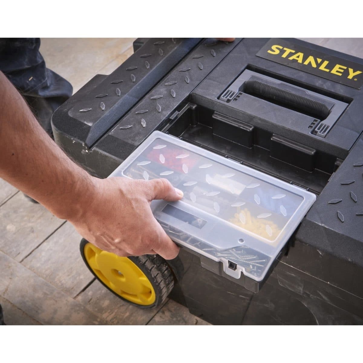 STANLEY กล่องเครื่องมือขนาดใหญ่ล้อลาก มีก้านจับ