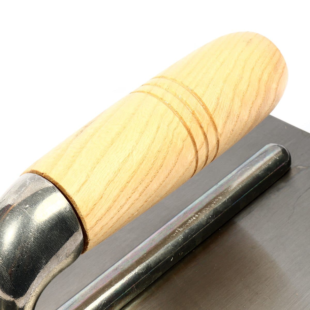 เกียงเหล็กฉาบปูน ทรูเปอร์ (TRUPER) รุ่น 15400 ขนาด 11 นิ้ว x 5 นิ้ว ใบมีดทำจากเหล็ก ขอบตรง ขาอะลูมิเนียมขัดเงา