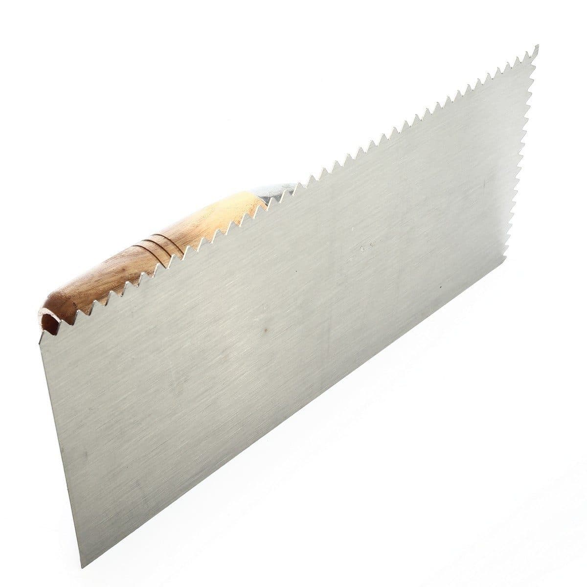 เกียงเหล็กฉาบปูน ร่องตัววี ทรูเปอร์ (TRUPER) รุ่น 15403 ขนาด 11นิ้ว x 15 นิ้ว ใบมีดทำจากเหล็ก ขอบฟันสามเหลี่ยม