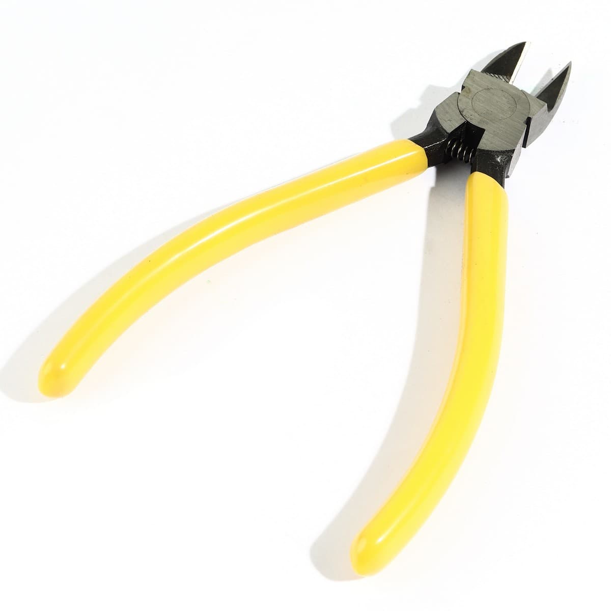 W150A คีมปากแบน มินิด้ามเหลือง 6"