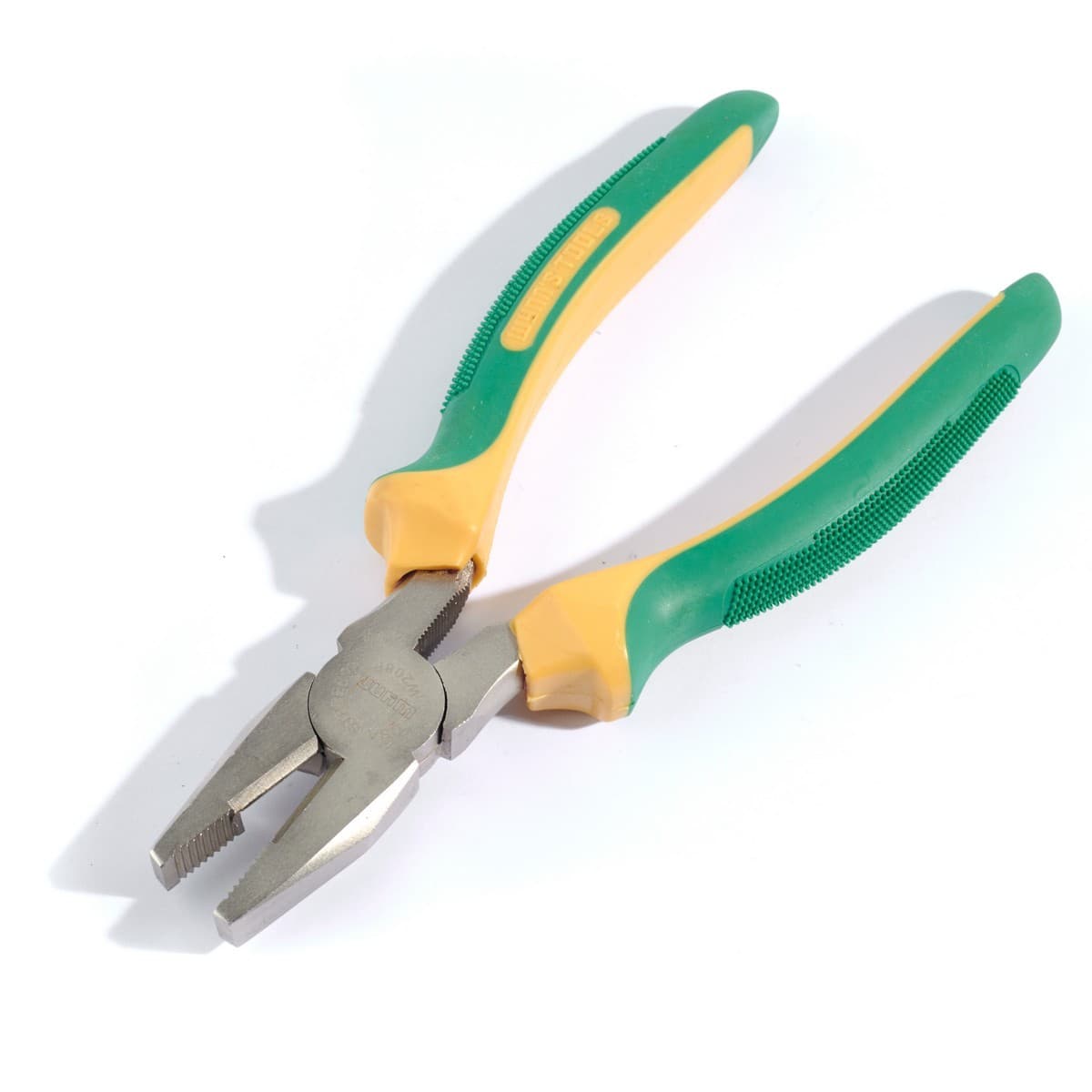 W208P คีมปากจิ้งจก 8" ด้ามบ่าเหลือง