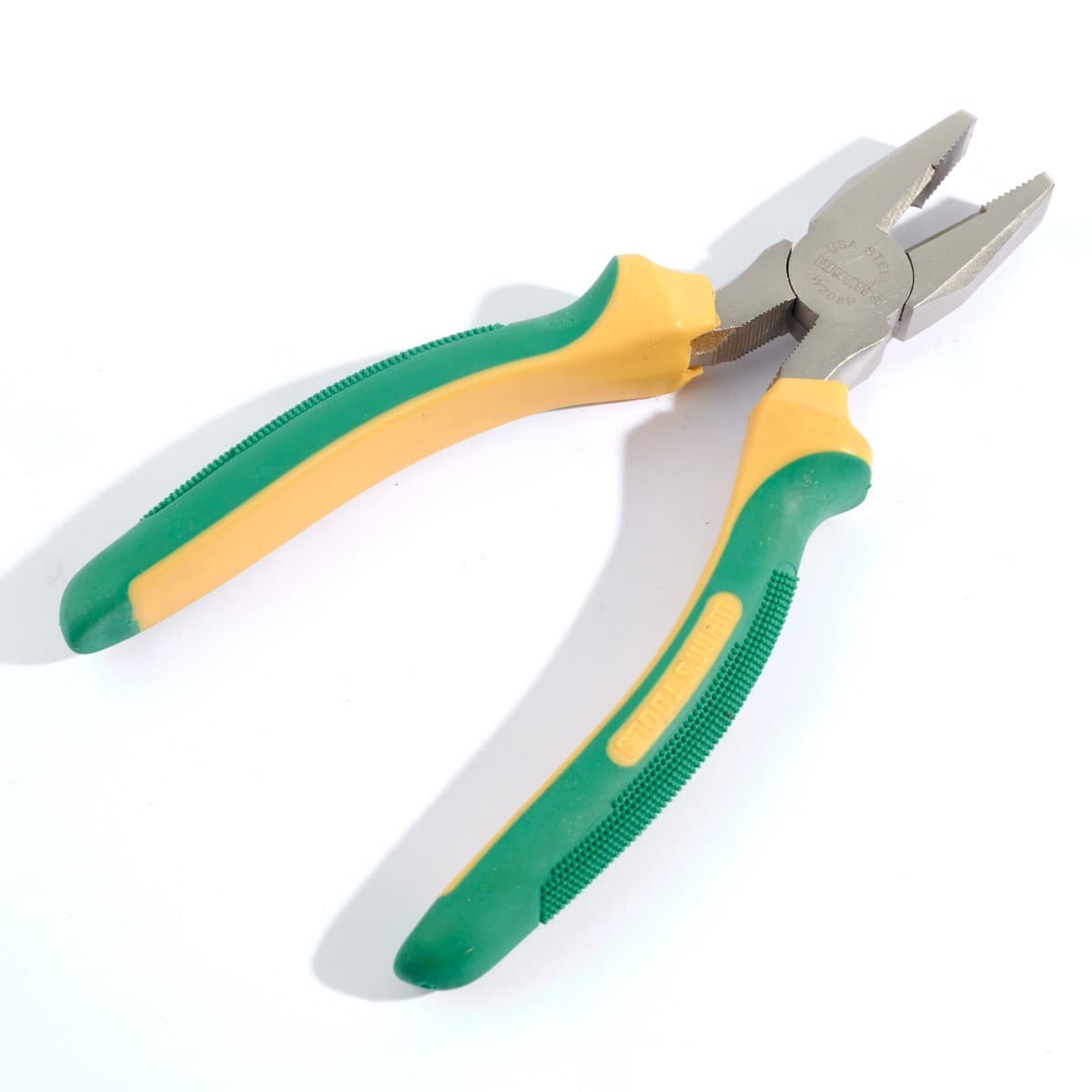 W208P คีมปากจิ้งจก 8" ด้ามบ่าเหลือง