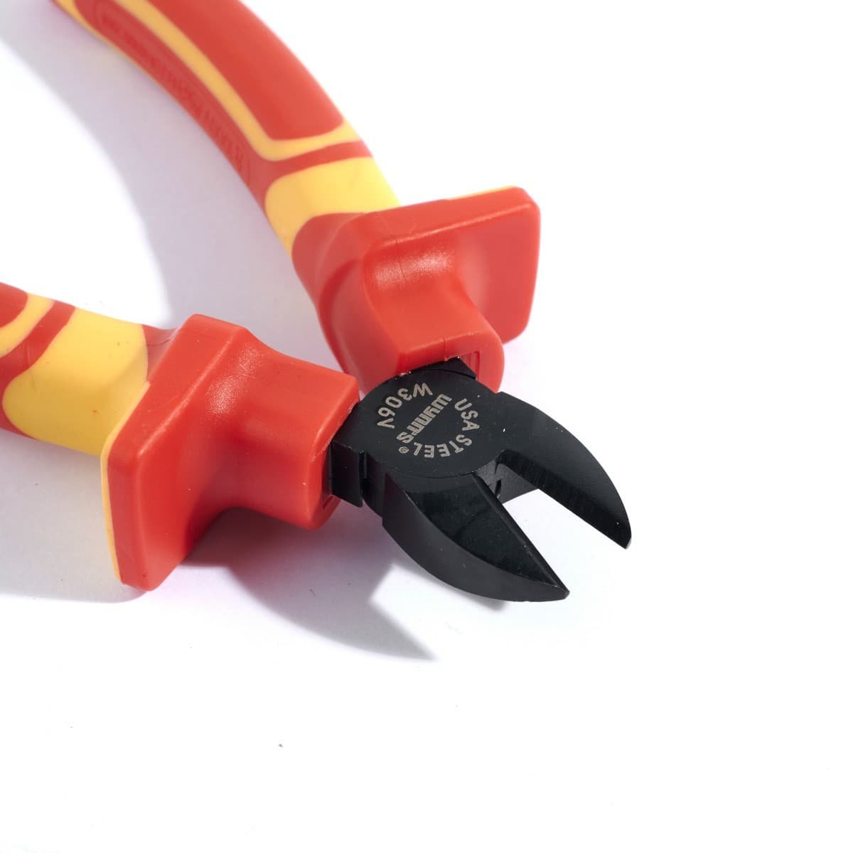 W306V คีมปากตัดไฟฟ้าแรงดันสูง 6"