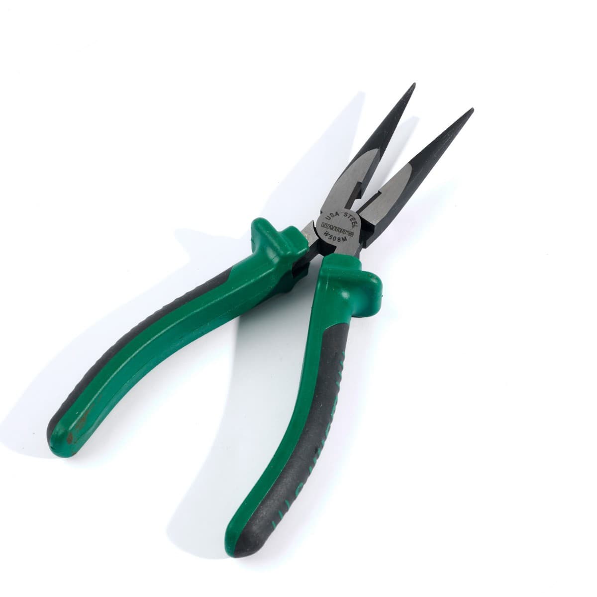 W508M คีมปากแหลมประหยัดแรง8"ด้ามเขียวดำ